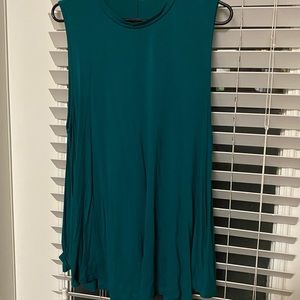 Lane Bryant. Size 18/20. Swing teal sleeveless tank. (Tub B)